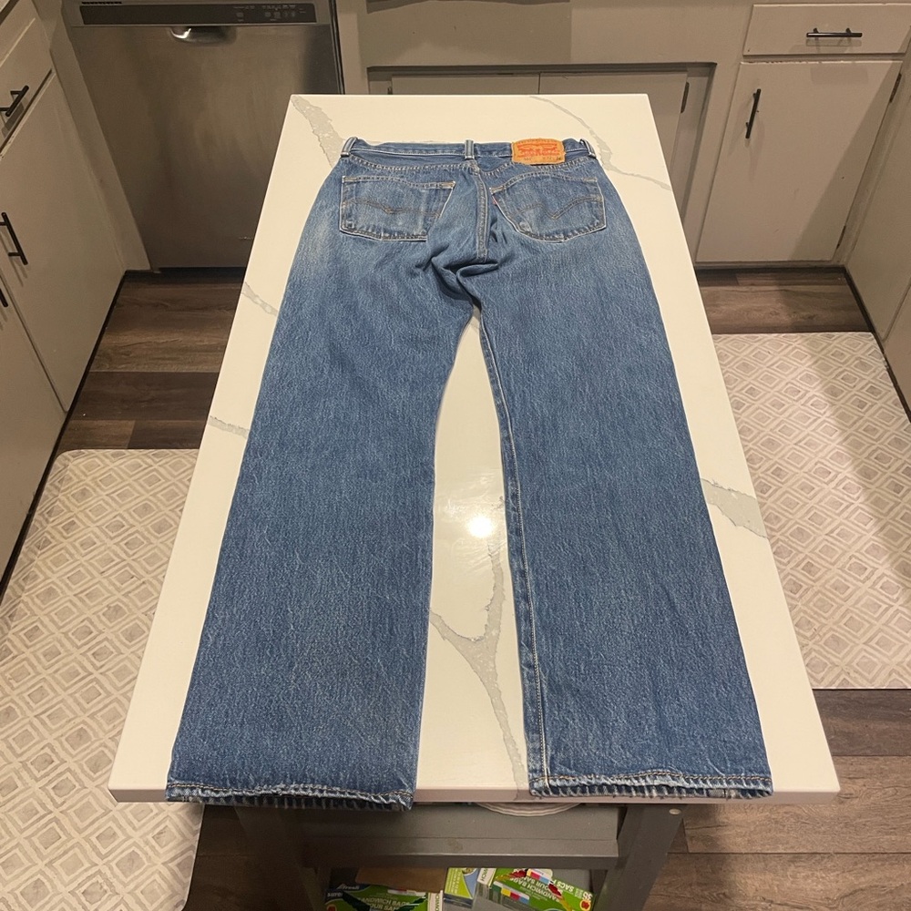 Vintage Levi’s 501 Button Fly Jeans W32 L34